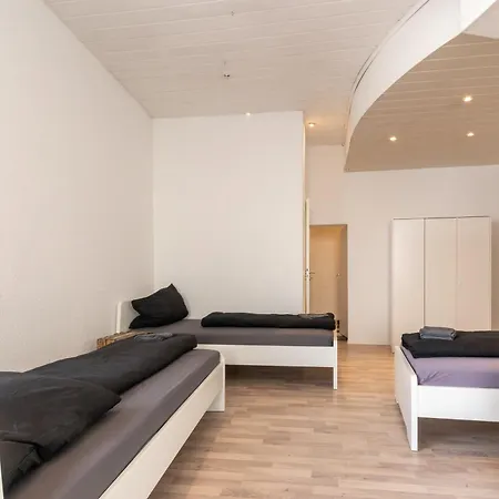 Monteurwohnung Fuer 4 Personen In Zentraler Lage *