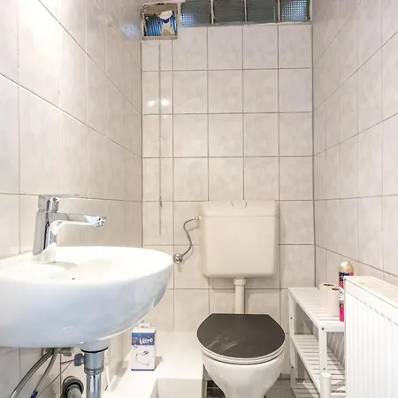 Lejlighed Monteurwohnung Fuer 5 Personen Mit 3 Schlafzimmern *