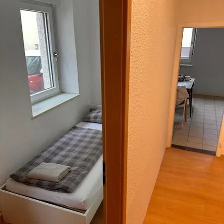 Monteurwohnung Fuer 5 Personen Mit 3 Schlafzimmern Mainz