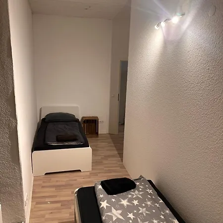 Lejlighed Monteurwohnung Fuer 5 Personen Mit 3 Schlafzimmern
