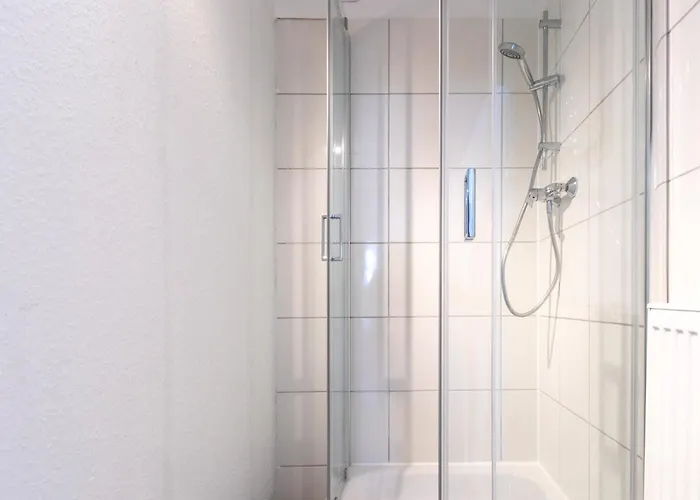 Monteurwohnung Für 4 Personen In Zentraler Lage Apartment *