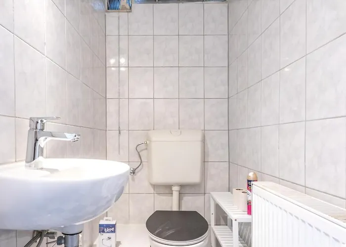 Monteurwohnung Für 4 Personen In Zentraler Lage Apartamento *