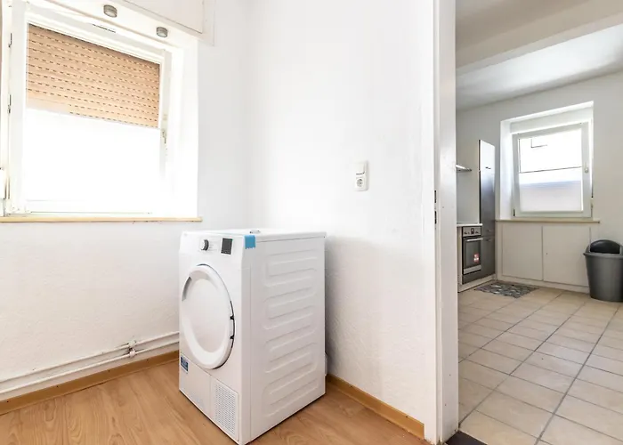 Monteurwohnung Für 4 Personen In Zentraler Lage * Maguncia