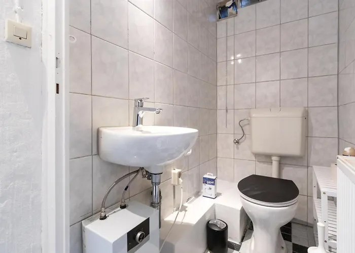 Monteurwohnung Für 4 Personen In Zentraler Lage Apartment Mainz