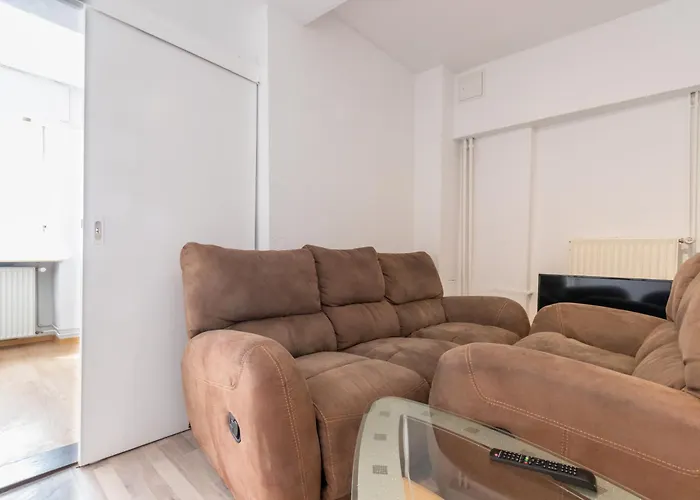 Monteurwohnung Für 4 Personen In Zentraler Lage *