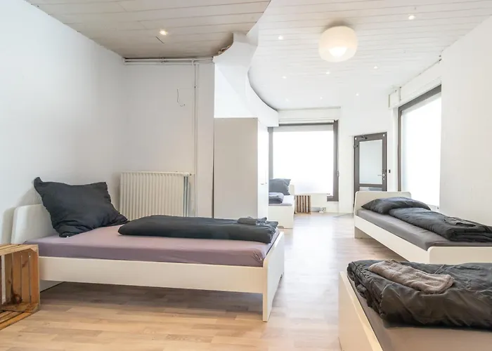 Monteurwohnung Für 4 Personen In Zentraler Lage * Maguncia