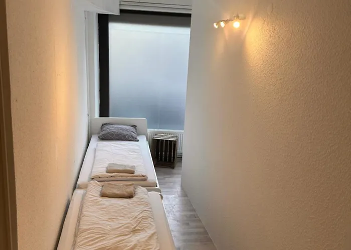 Monteurwohnung Für 4 Personen In Zentraler Lage Apartment